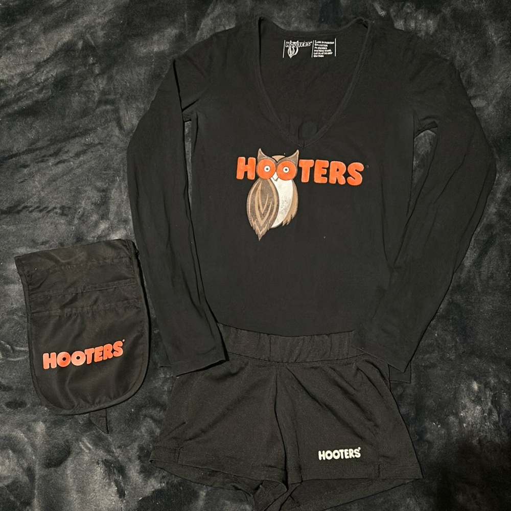 AUTHENTIC Hooters Black Long-sleeve Uniform